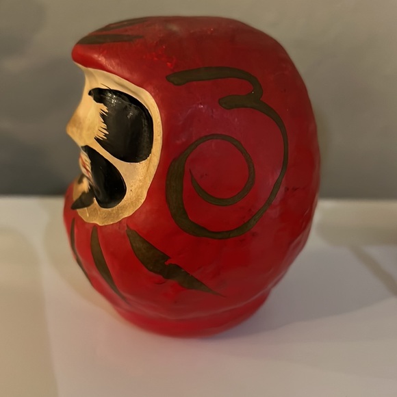 Japanese Daruma Doll Red Wishing Doll Paper Mache - Picture 2 of 6